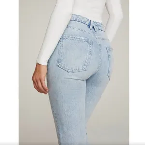 NWT Good American Good Boy Light Wash Blue Jeans - Size 12 / 31 thumbnail 10