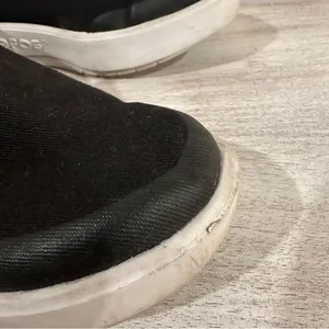 Oofos OOMG EEZEE Low Show Black and white size 7 thumbnail 11