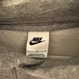 Nike Sweatshirt Hoodie thumbnail 2