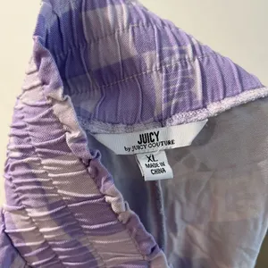 Juicy Couture Women’s XL Purple Checkered Jogger Pants Cargo Pockets Elastic Wai thumbnail 3
