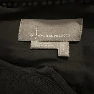 Anthropologie Cacee Jacquard Reptile Print V Neck Button Down Shirt Womens Small thumbnail 3