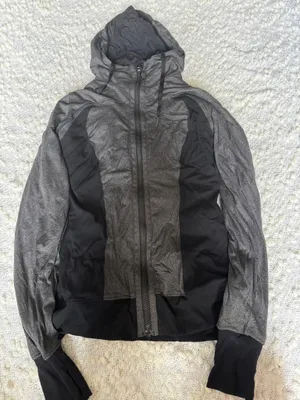 Lululemon Reversible Medium Weight Define Zip Up Size 6 thumbnail 3