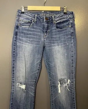 American Eagle Outfitters Skinny Jeans Womens 10 Med Wash Distressed Denim thumbnail 1