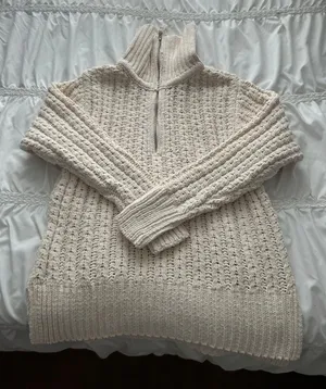 Sweater thumbnail 1
