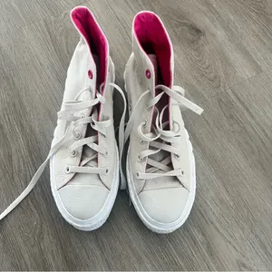 Converse Chuck Taylor All Star Lift 2X High 'Pale Putty' Size 8.5 thumbnail 2