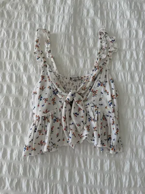 American Eagle Floral Flowy Top thumbnail 2