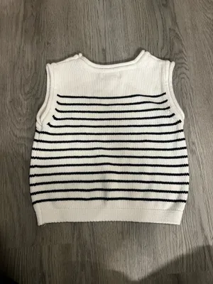 Jessica Simpson Sweater Vest Size XS thumbnail 2