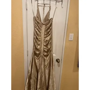 Jessica McClintock Gold Halter Evening Gown Dress Size 8 Ruched Wedding thumbnail 10