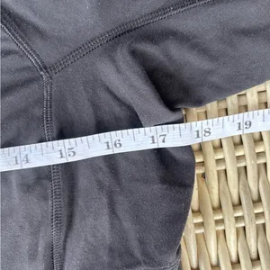 Lululemon It’s Rulu Long‎ Sleeve black Shirt 10 Athleisure streetwear workout thumbnail 8