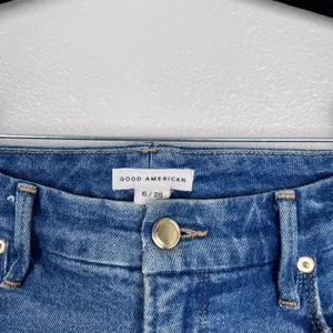 Good American Distressed High‎ Rise Straight Leg Jeans Blue Size 6 thumbnail 2