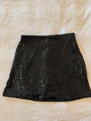 Abercrombie & Fitch Scarlett Sequin Mini Skort Black NWT XS thumbnail 2