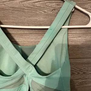 Lululemon cross straps tank top, Sz‎ 6, Mint green thumbnail 3