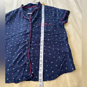 😴❤️Tommy Hilfiger women’s Pajama Set in Navy with Pink Trim Size L thumbnail 4