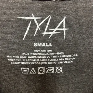 Tyla Graphic Washed T-Shirt Small thumbnail 4