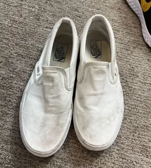 Size 9 thumbnail 1