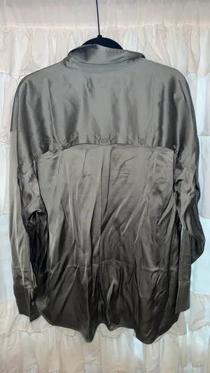 Abercrombie and Fitch satin buttoned up blouse thumbnail 2