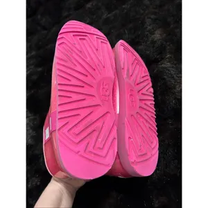 Ugg Youth 5 Women'S 7 Mini Clear Taffy Pink Ankle Shearling Lined Boots thumbnail 3