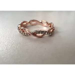 NEW 14k Rose Gold-Plated S925 Simulated Diamond Eternity Twist Ring, Size 7.5‎ thumbnail 12