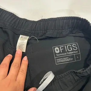 FIGS Black Scrub Jogger Pants Women’s Large Short Technical Collection thumbnail 8