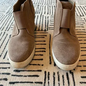 Steve Madden Flavy Taupe Suede Hidden Wedge High Top Sneakers 9 thumbnail 2