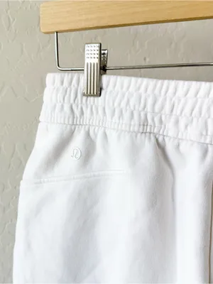 Lululemon Loungeful High-Rise Short 7" *Graphic short thumbnail 4