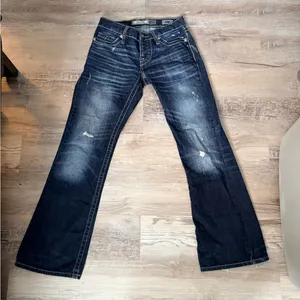 BKE Denim (Sold exclusively at Buckle) size 28 thumbnail 1