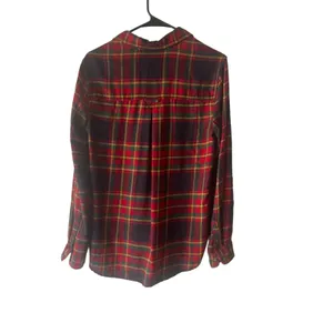 American Eagle Women's Size Small Amazingly‎ Soft Red Plaid Flannel Button Up thumbnail 6