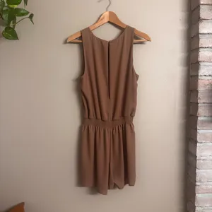 ARITZIA‎ | Babaton Mykola Romper thumbnail 2