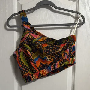Farm Rio One Shoulder Linen Blend Macaw Island Crop Top Summer Resort Boho thumbnail 3
