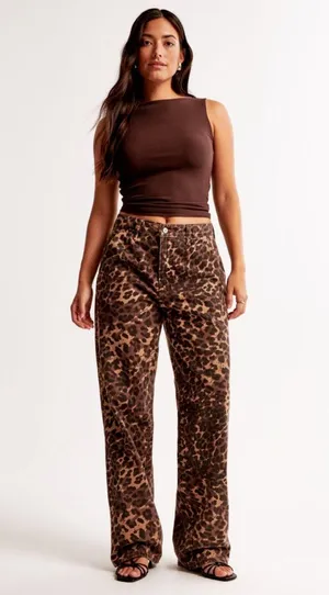 Abercrombie Curve Love Mid-Rise Slouchy Jeans 27 Long thumbnail 1