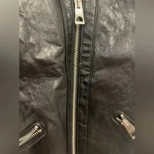 🖤 GUESS Quilted Faux Leather Moto Jacket –‎ Black Size M 🖤✨ thumbnail 7