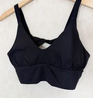 aerie Women’s Twist Back Sports Bra in Black M thumbnail 1