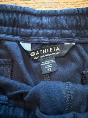 Athleta Farallon Shorts Dark Camo thumbnail 5