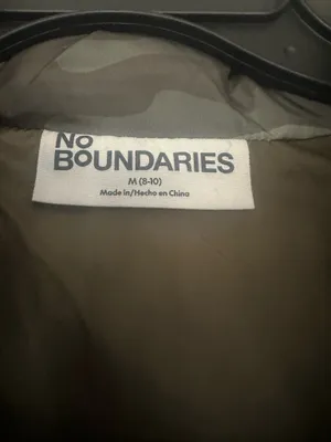 No Boundaries Puffer Vest Black Cropped thumbnail 4