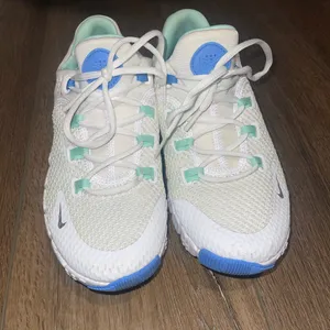 Nike running shoes thumbnail 5