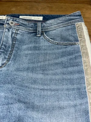 Pilcro and the Letterpress Anthropologie Slim Boyfriend Side Stripe Jeans Womans thumbnail 11