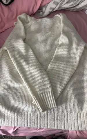 American Eagle Sweater thumbnail 1