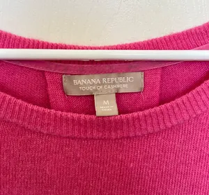 Banana Republic Pink Cashmere Sweater thumbnail 3