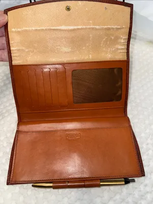 Vintage Dooney & Bourke Cream Pebbled Leather Clutch with Tan Trim thumbnail 3