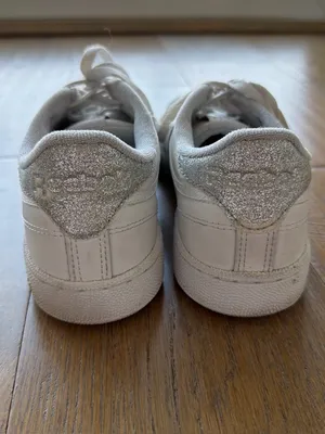 Reebok Women’s Glitter Club C 85 Sneakers - Size 7.5 thumbnail 3