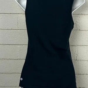 Lululemon Black Tank size 6 thumbnail 8