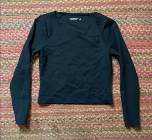 Abercrombie & Fitch Asymmetrical Neckline Black Stretch Soft Af Long Sleeve thumbnail 1