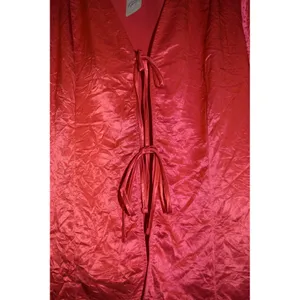 Free People‎ Star Eyes Top Women M Red NEW Crinkle Satin Tie Front Long Sleeve thumbnail 3