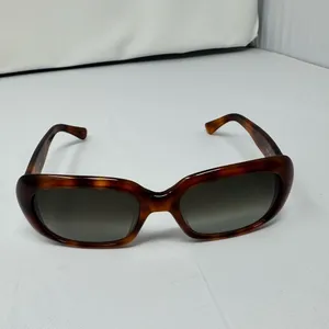 Fendi FS 5182 Sunglasses in light Havana 214 thumbnail 2