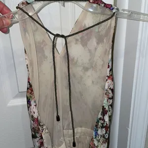Guess Watercolor Floral Halter Maxi Dress thumbnail 8