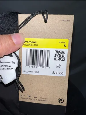 Nike ACG Women's‎ Black Athletic Shorts thumbnail 5