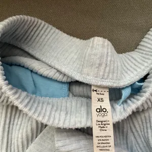 Alo Yoga Muse Ribbed Shorts Blue Skies Heather XS thumbnail 3