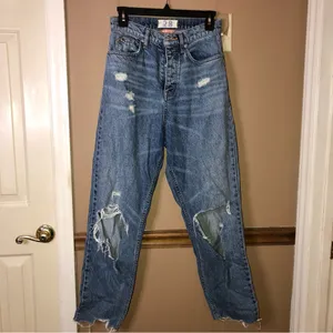 We the free Curvy Georgine Mom Jeans Distressed‎ Size 28 thumbnail 2
