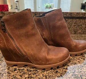 Sorel leather wedged booties  thumbnail 1