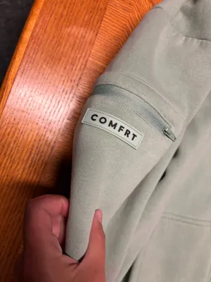 Comfrt Zip up Travel Jacket thumbnail 4